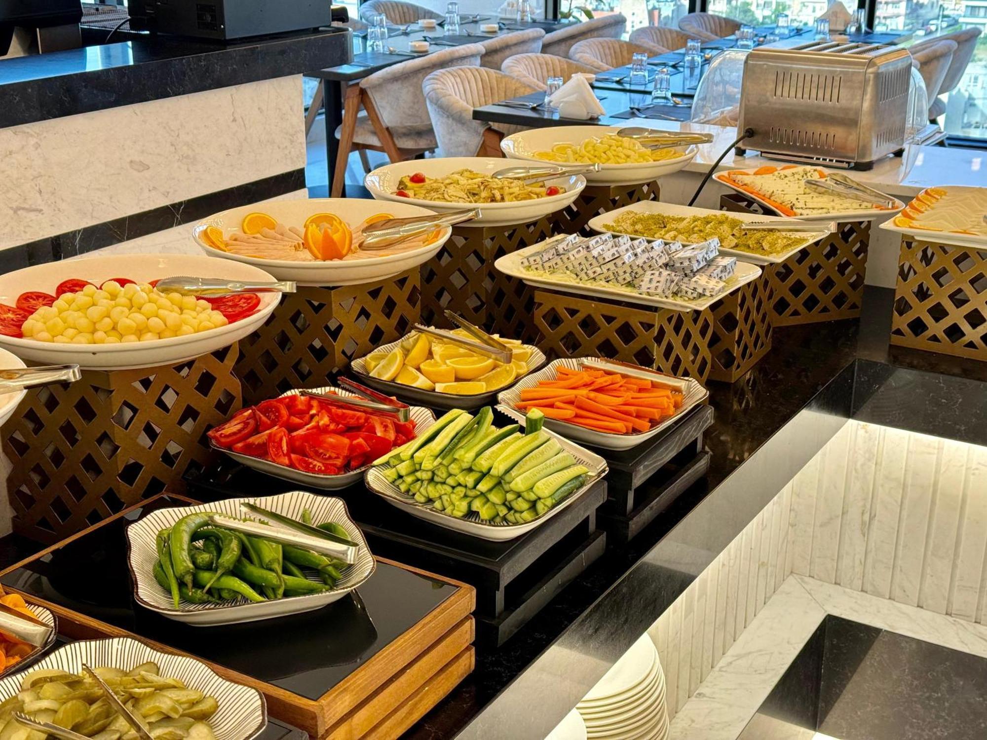 Ankawa Holiday Hotel Арбил Екстериор снимка